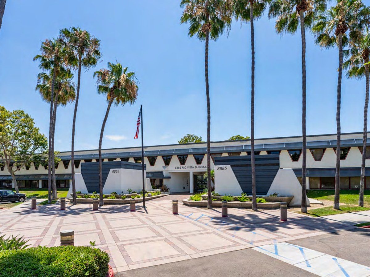 8885 Rio San Diego Dr